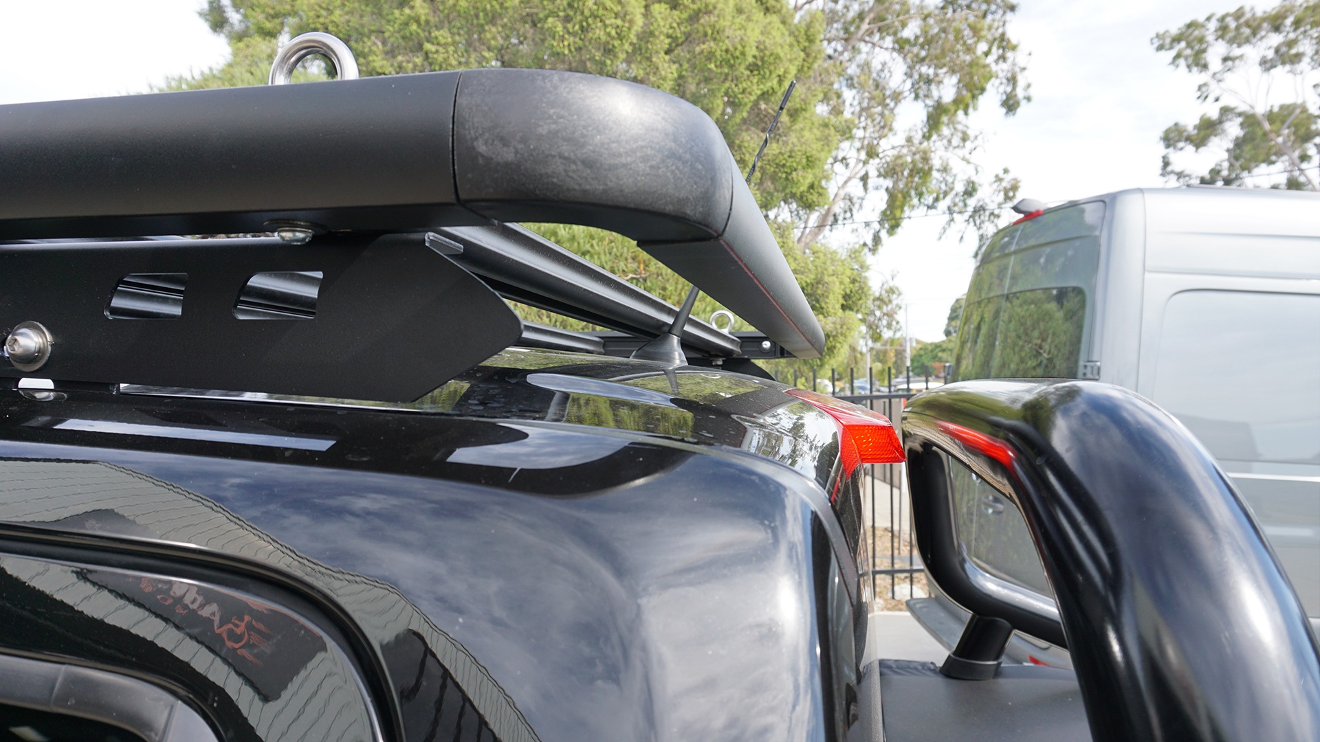 Rear of the roof rack showing mounting point and positioning to allow the aerial to be retained.