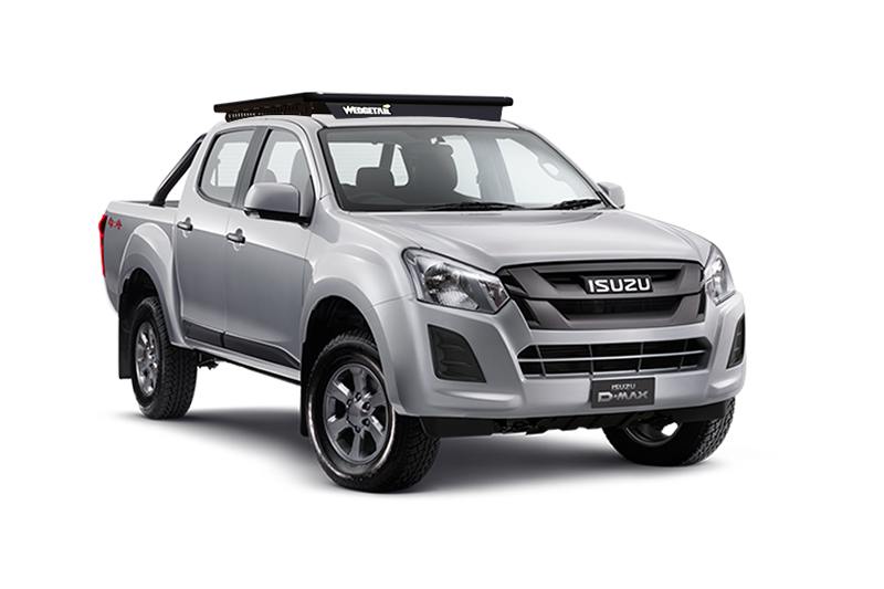 Image of Isuzu D-Max dual cab ute with a Wedgetail rack installed.