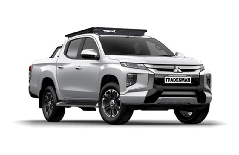 Mitsubishi Triton MN dual cab with a Wedgetail platform roof rack installed – Hero image.
