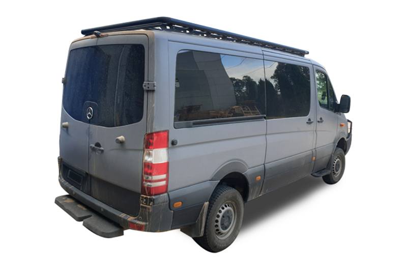Mercedes-Benz Sprinter MWB and a low roof with a Wedgetail roof rack installed – hero image.